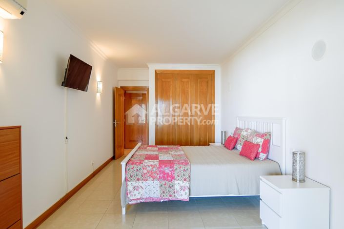 Image No.12-2 Bed Apartment for sale
