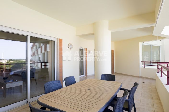 Image No.18-2 Bed Apartment for sale