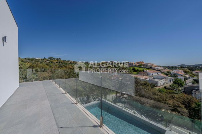 Image No.28-5 Bed Villa for sale