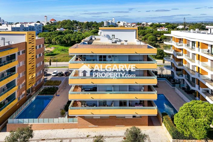 Image No.31-3 Bed Apartment for sale