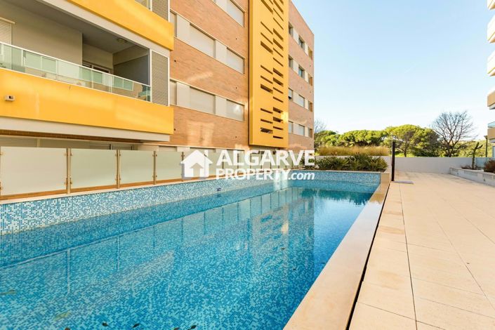 Image No.7-3 Bed Apartment for sale