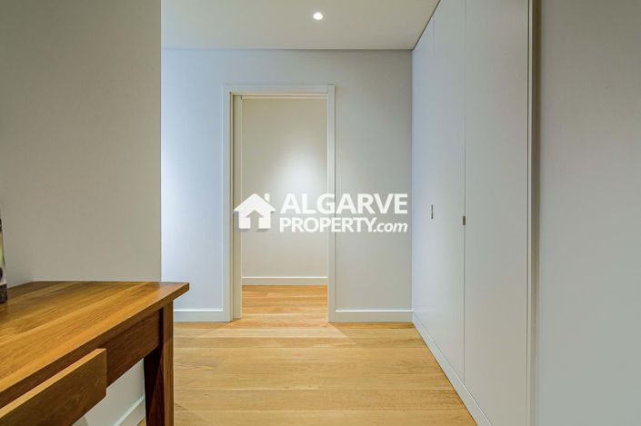Image No.17-Appartement de 4 chambres à vendre à Quarteira