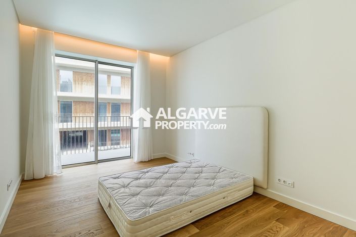 Image No.21-Appartement de 4 chambres à vendre à Quarteira