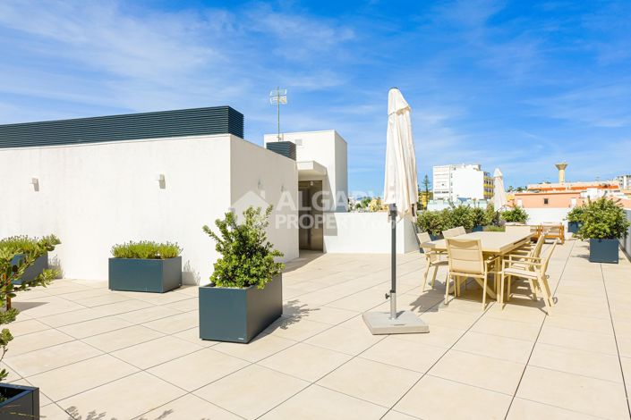 Image No.23-2 Bed Apartment for sale