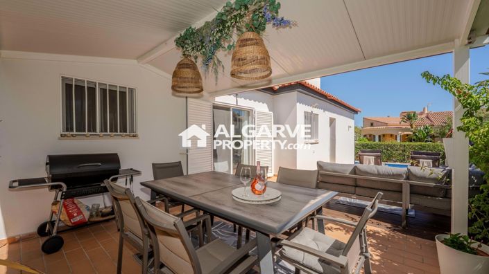 Image No.14-4 Bed Villa for sale