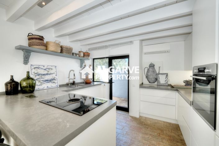 Image No.3-4 Bed Villa for sale