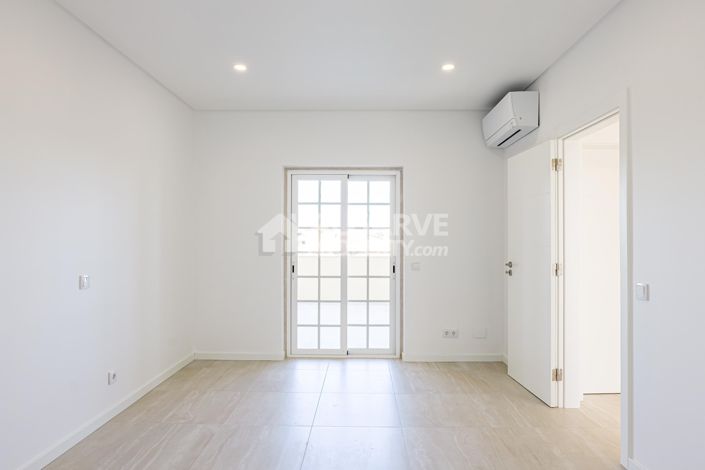 Image No.16-3 Bed Villa for sale