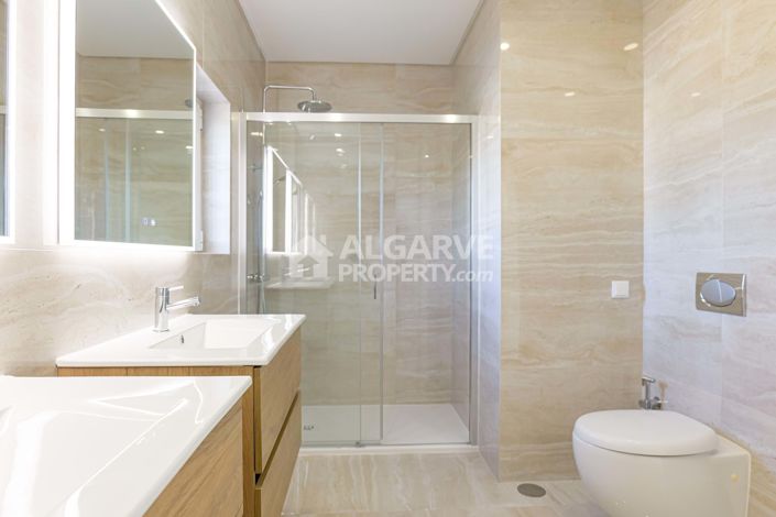 Image No.27-3 Bed Villa for sale