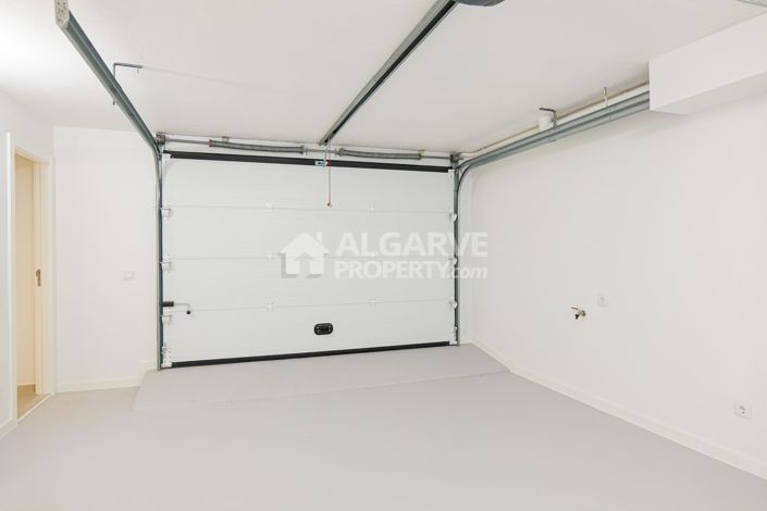 Image No.32-3 Bed Villa for sale