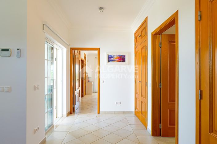 Image No.25-5 Bed Villa for sale