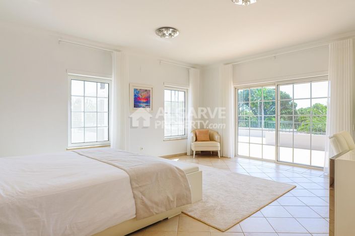 Image No.31-5 Bed Villa for sale