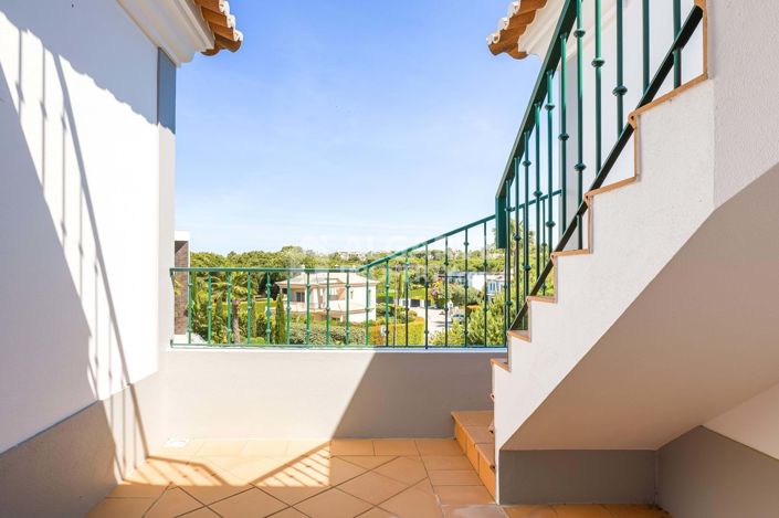 Image No.42-5 Bed Villa for sale