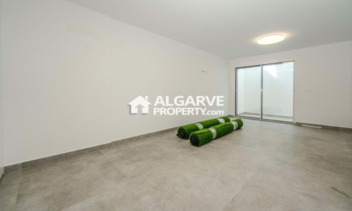 Image No.33-4 Bed Villa for sale