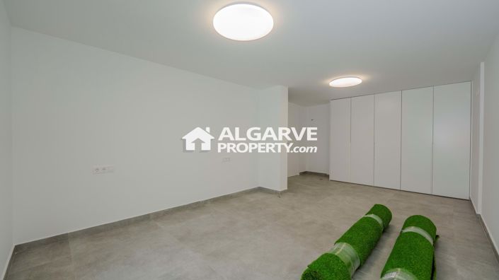 Image No.34-4 Bed Villa for sale