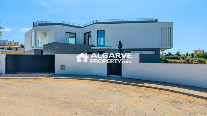 Image No.46-4 Bed Villa for sale