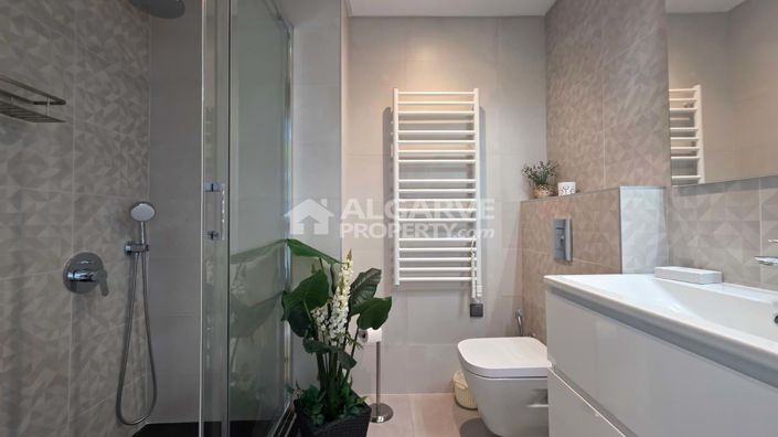 Image No.4-3 Bed Apartment for sale