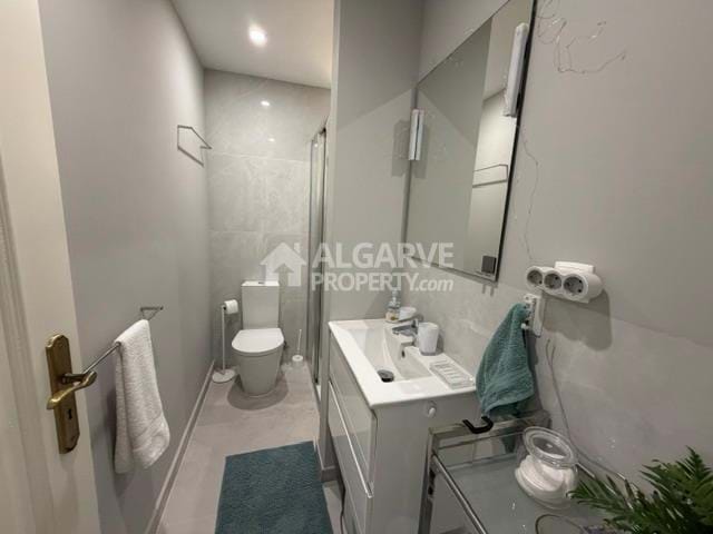 Image No.17-2 Bed Apartment for sale