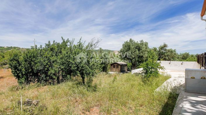 Image No.27-Villa for sale