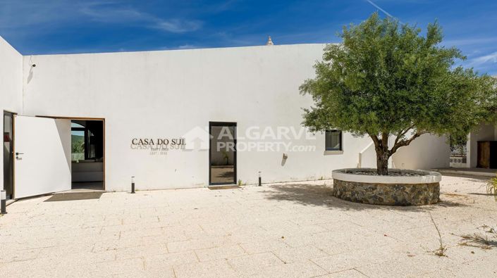 Image No.29-Villa for sale