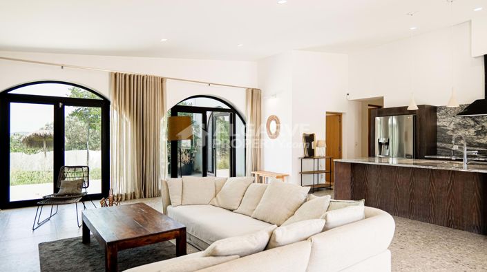 Image No.9-Villa for sale