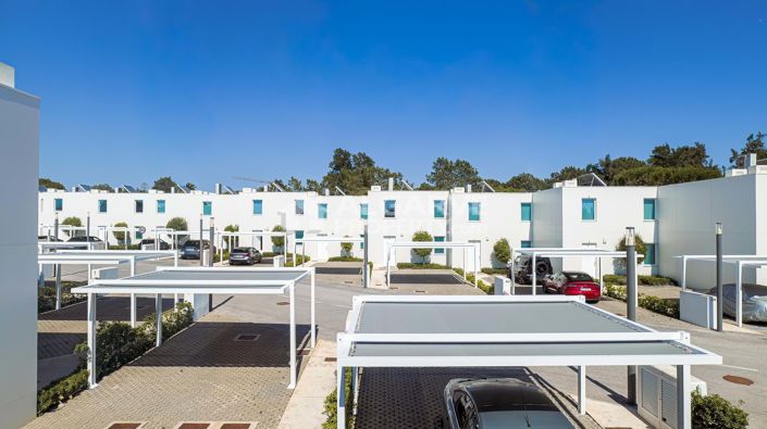 Image No.35-3 Bed Villa for sale