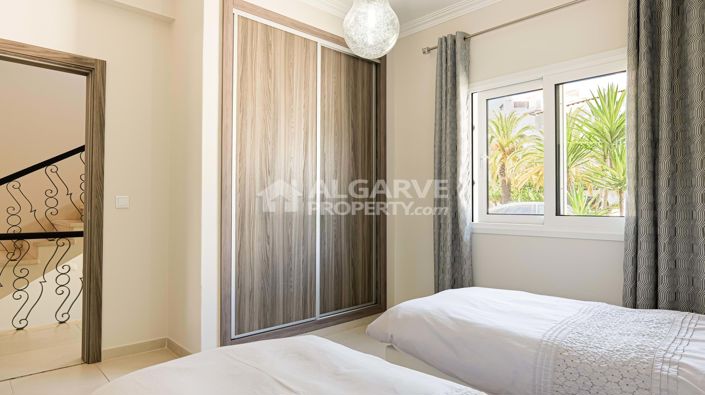 Image No.39-5 Bed Villa for sale