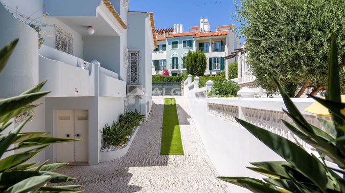 Image No.53-5 Bed Villa for sale