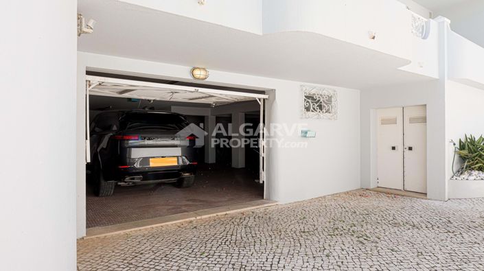 Image No.54-5 Bed Villa for sale