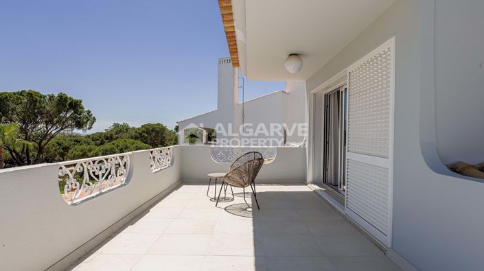Image No.57-5 Bed Villa for sale