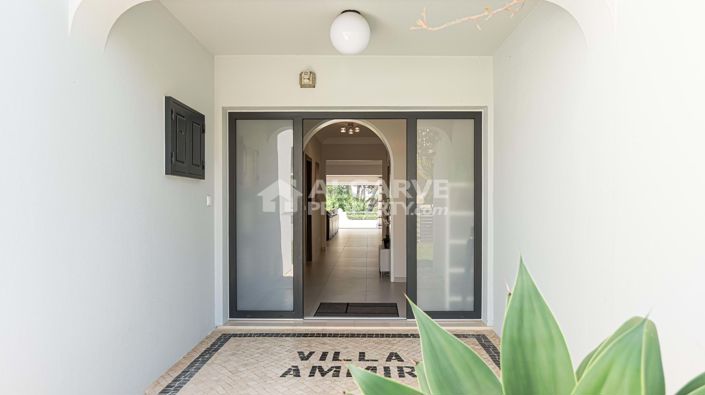 Image No.8-5 Bed Villa for sale
