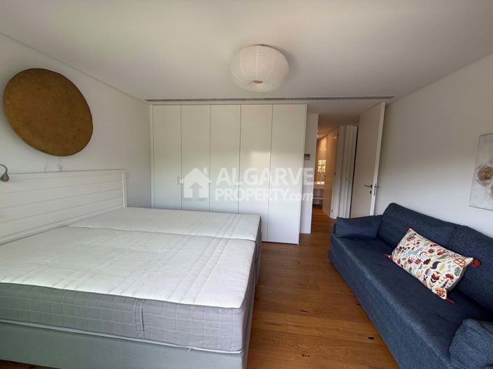 Image No.24-2 Bed Apartment for sale