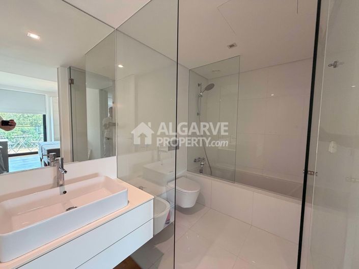 Image No.26-2 Bed Apartment for sale
