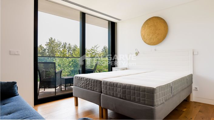 Image No.26-2 Bed Apartment for sale