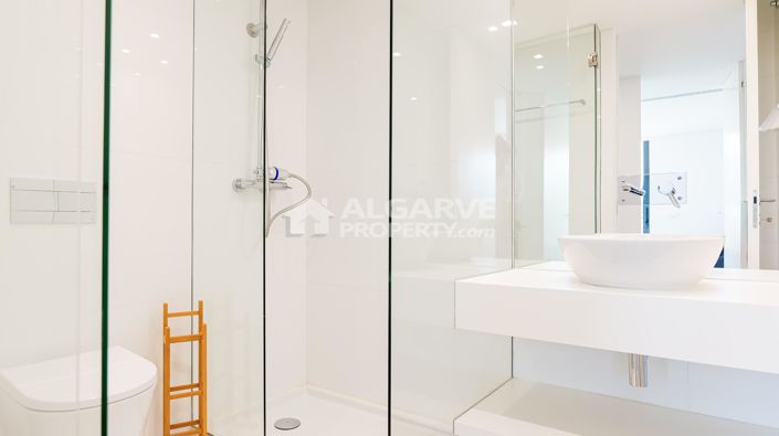 Image No.29-2 Bed Apartment for sale