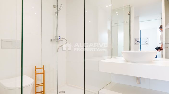 Image No.32-2 Bed Apartment for sale