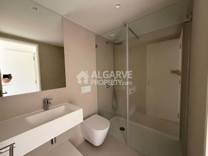 Image No.21-2 Bed Apartment for sale