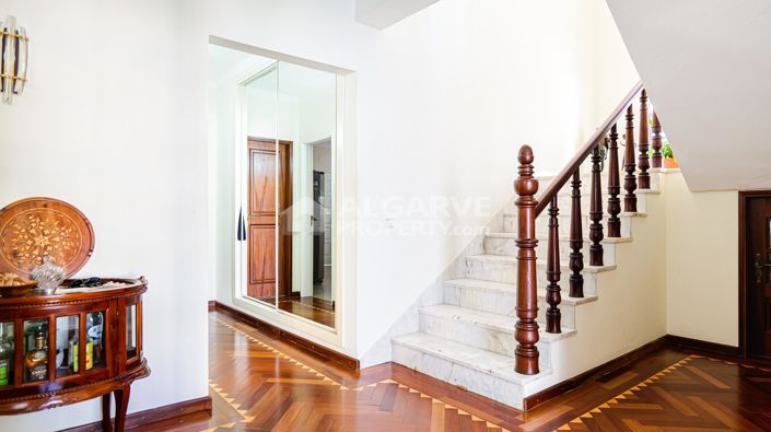 Image No.22-6 Bed Villa for sale