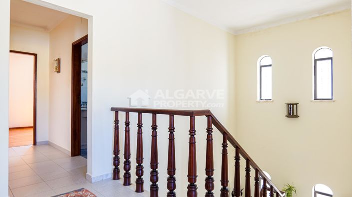 Image No.25-6 Bed Villa for sale