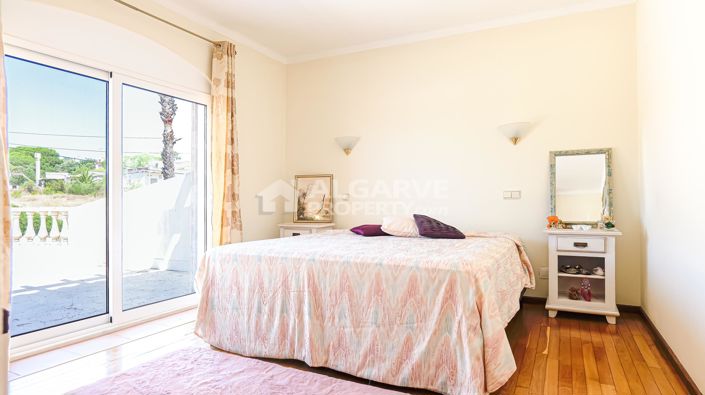Image No.31-6 Bed Villa for sale