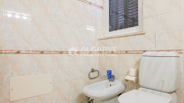Image No.40-6 Bed Villa for sale