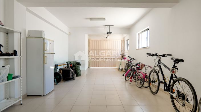 Image No.52-6 Bed Villa for sale