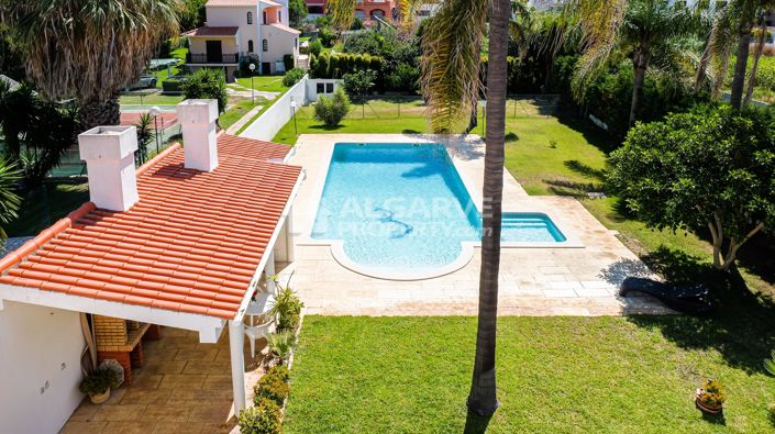Image No.57-6 Bed Villa for sale
