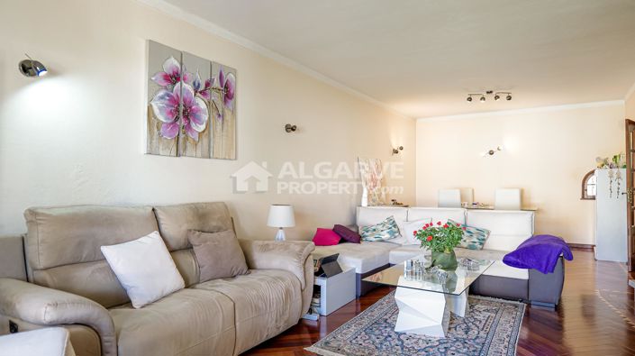 Image No.7-6 Bed Villa for sale