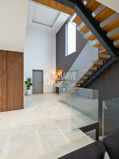 Image No.7-5 Bed Villa for sale