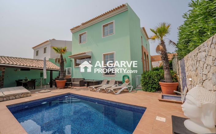 Image No.2-4 Bed Townhouse for sale