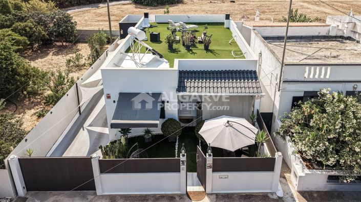 Image No.2-3 Bed Villa for sale