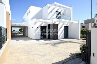Image No.30-3 Bed Villa for sale
