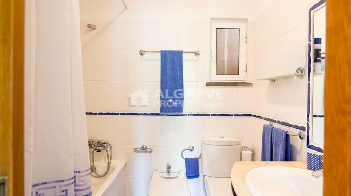 Image No.19-3 Bed Villa for sale