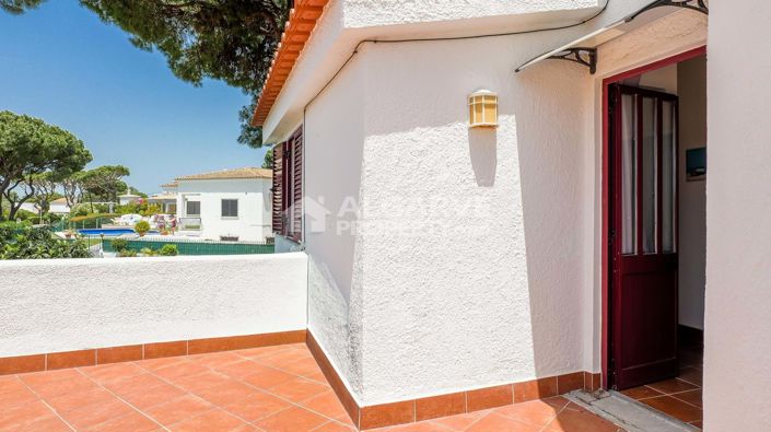 Image No.26-3 Bed Villa for sale