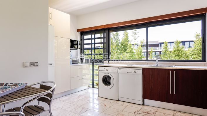 Image No.21-2 Bed Apartment for sale